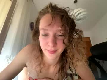 emily_in_parisss — 2025-10-26 12:37 emily_in_parisss — 2025-10-26 12:37