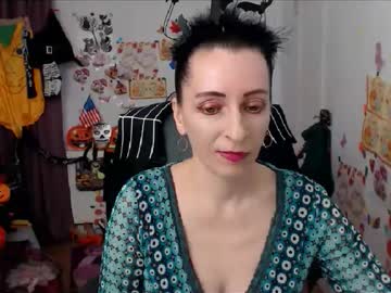 evelynangel — 2025-10-27 11:41 evelynangel — 2025-10-27 11:41