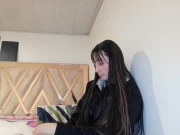 mia_kanee — 2025-10-22 03:39 mia_kanee — 2025-10-22 03:39